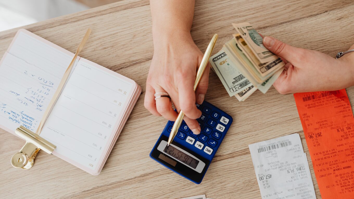 How to Organize Your Household Budget