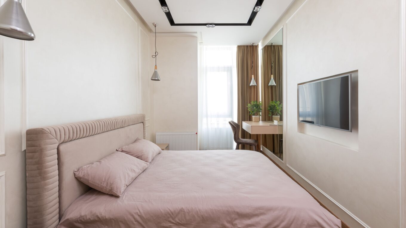 How to decorate a small bedroom